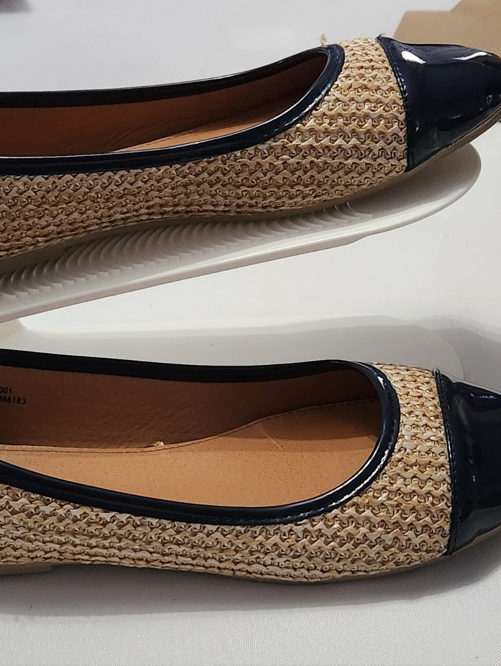 Capelli of New York Natural Woven Look Flats with Black Patent Cap Toe Size 9
